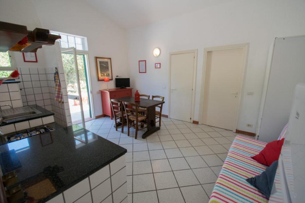 Azienda Agricola Sapereta Porto Azzurro Bagian luar foto